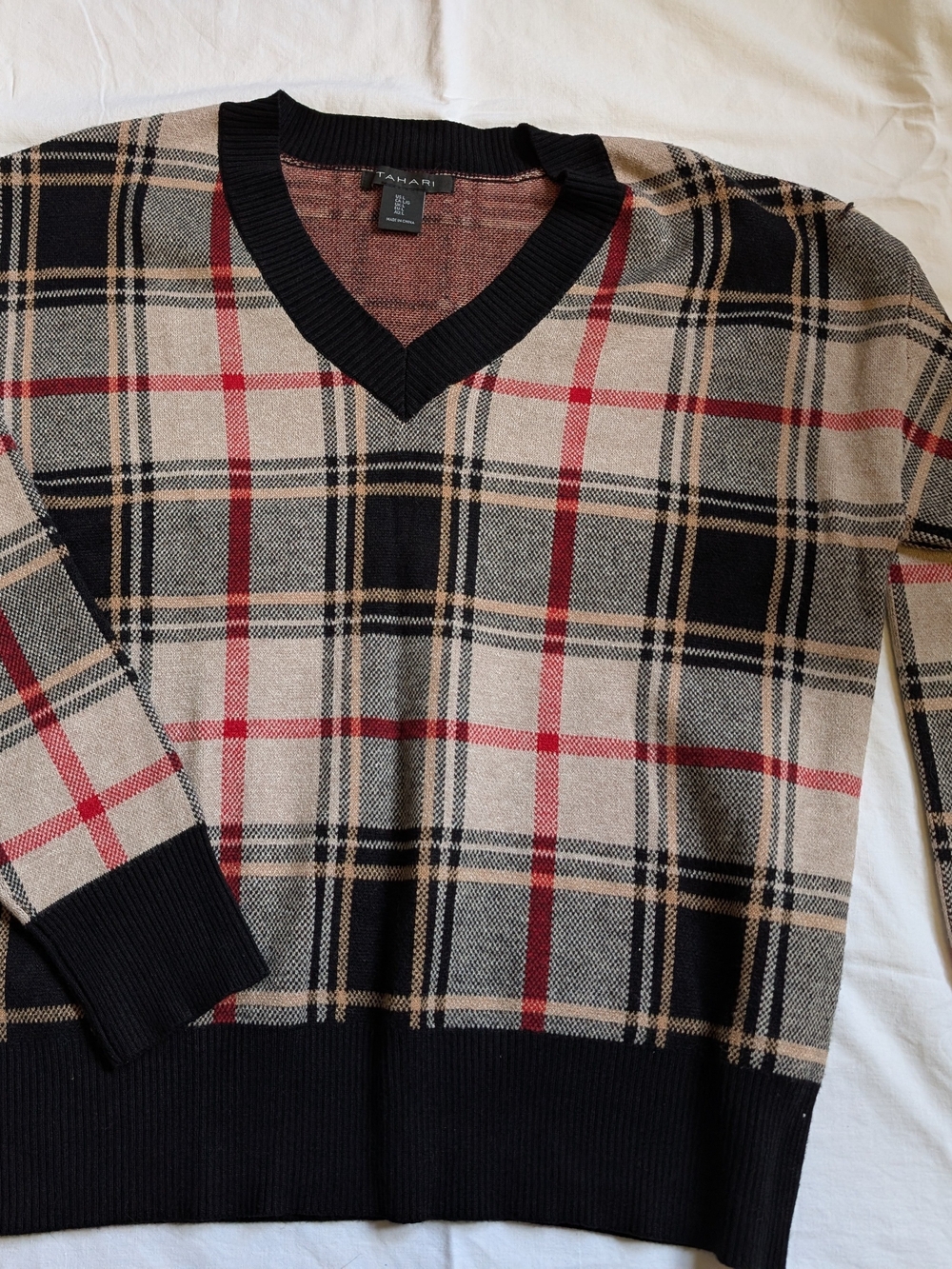 Tahari Women’s Beige Plaid V-Neck Sweater
